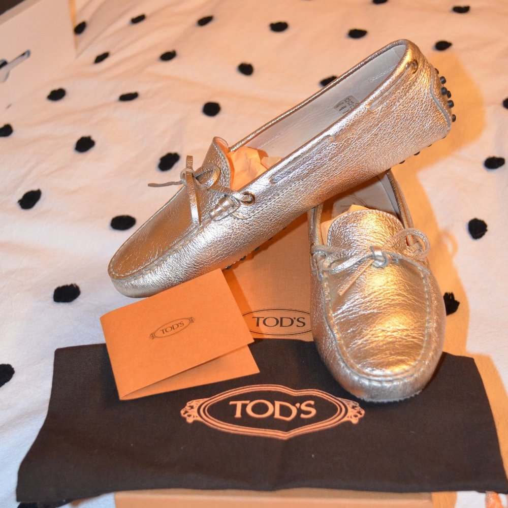TOD'S Heaven New Laccetto Loafer Gold, w/dust bag